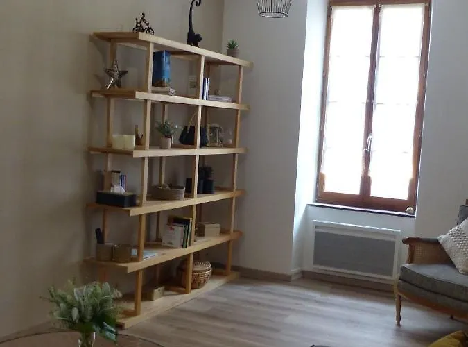 Nyaraló L'incarnat *